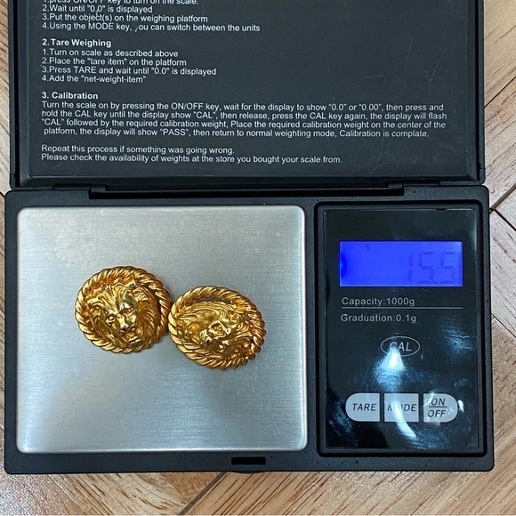 Vintage Unsigned Lion Head Roaring Lion Gold-tone Pierced Earrings - Picture 12 of 12